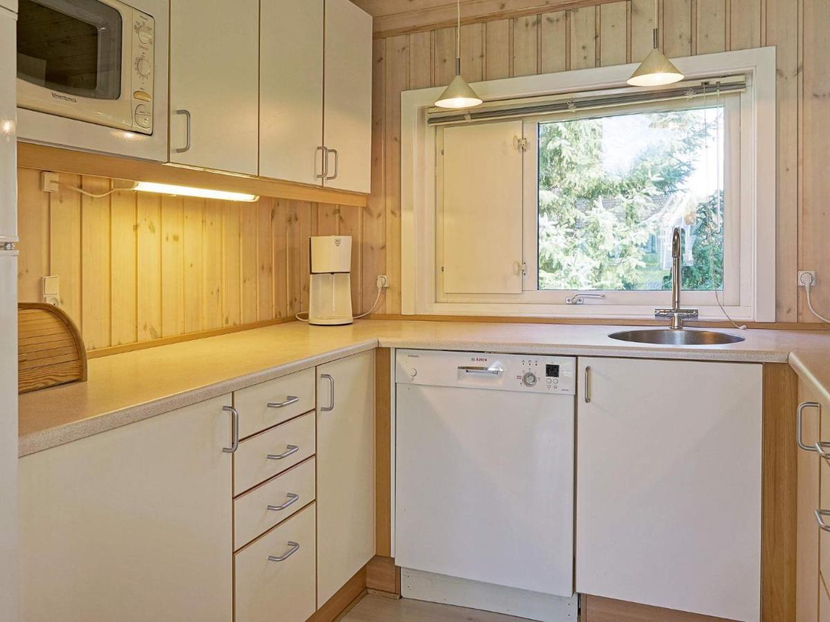 12 Person Holiday Home In Aakirkeby Vester Somarken المظهر الخارجي الصورة